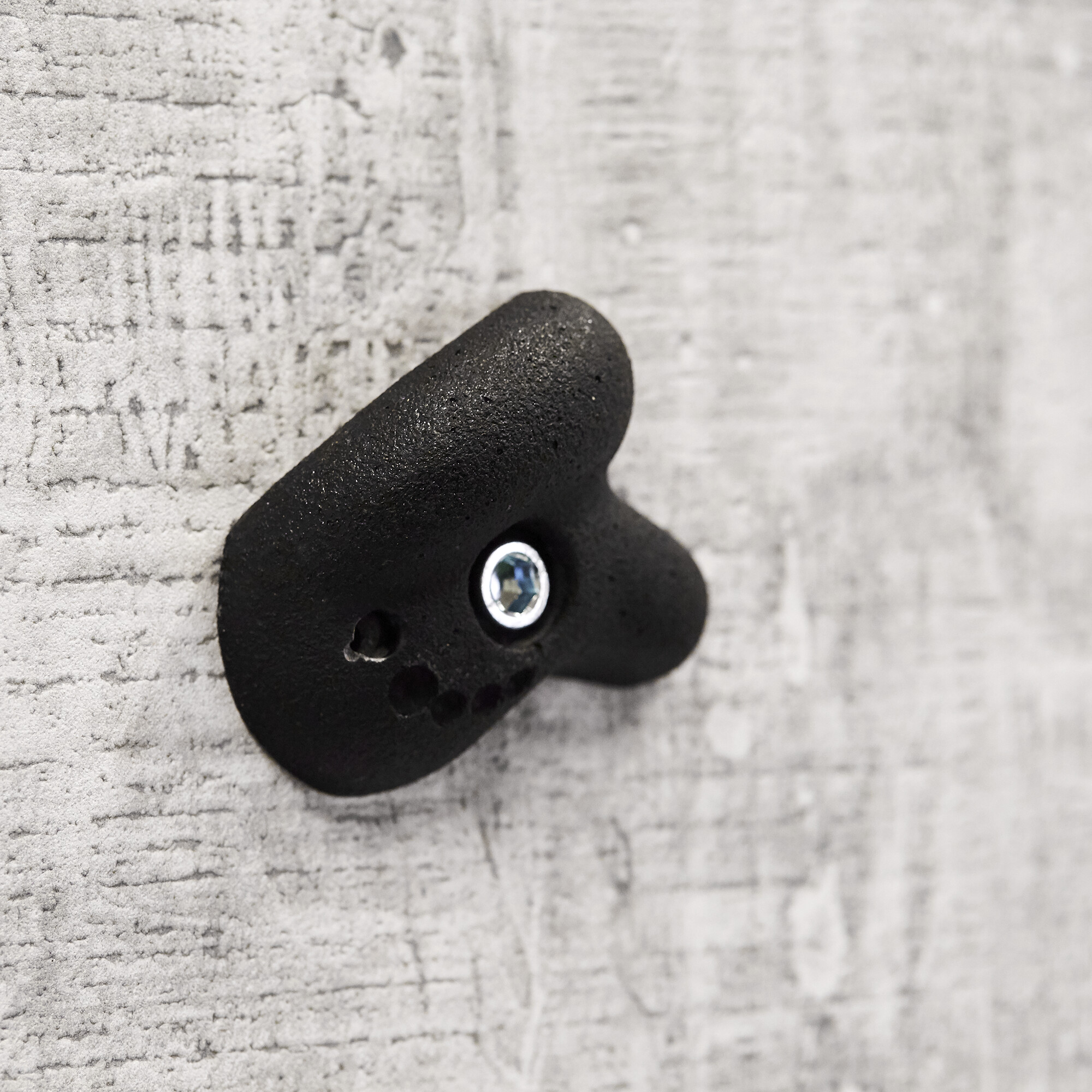 Climbing grips black/gray, 5 pcs. polyresin incl. screws NORDIC PLAY
