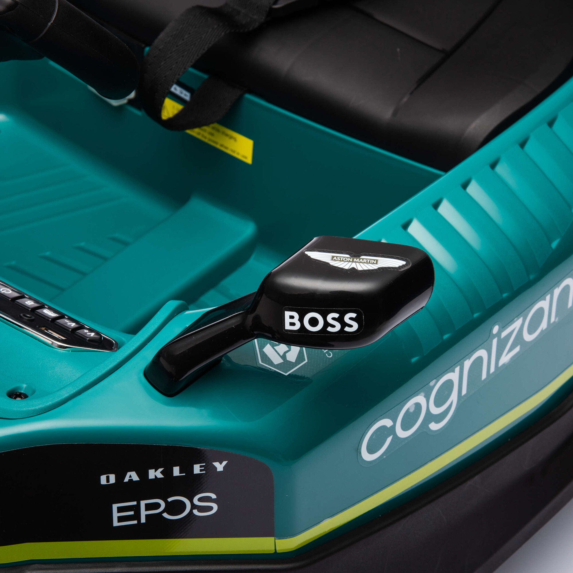 Elbil Formel 1 Aston Martin 4 x 12 motor, EVA hjul NORDIC PLAY