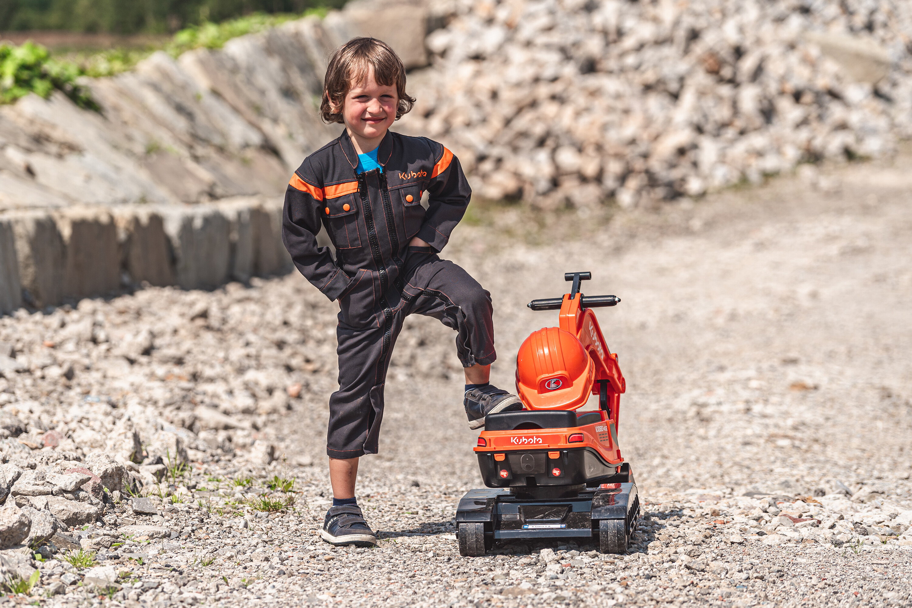 Kaivinkone sis. kypärän FALK Kubota