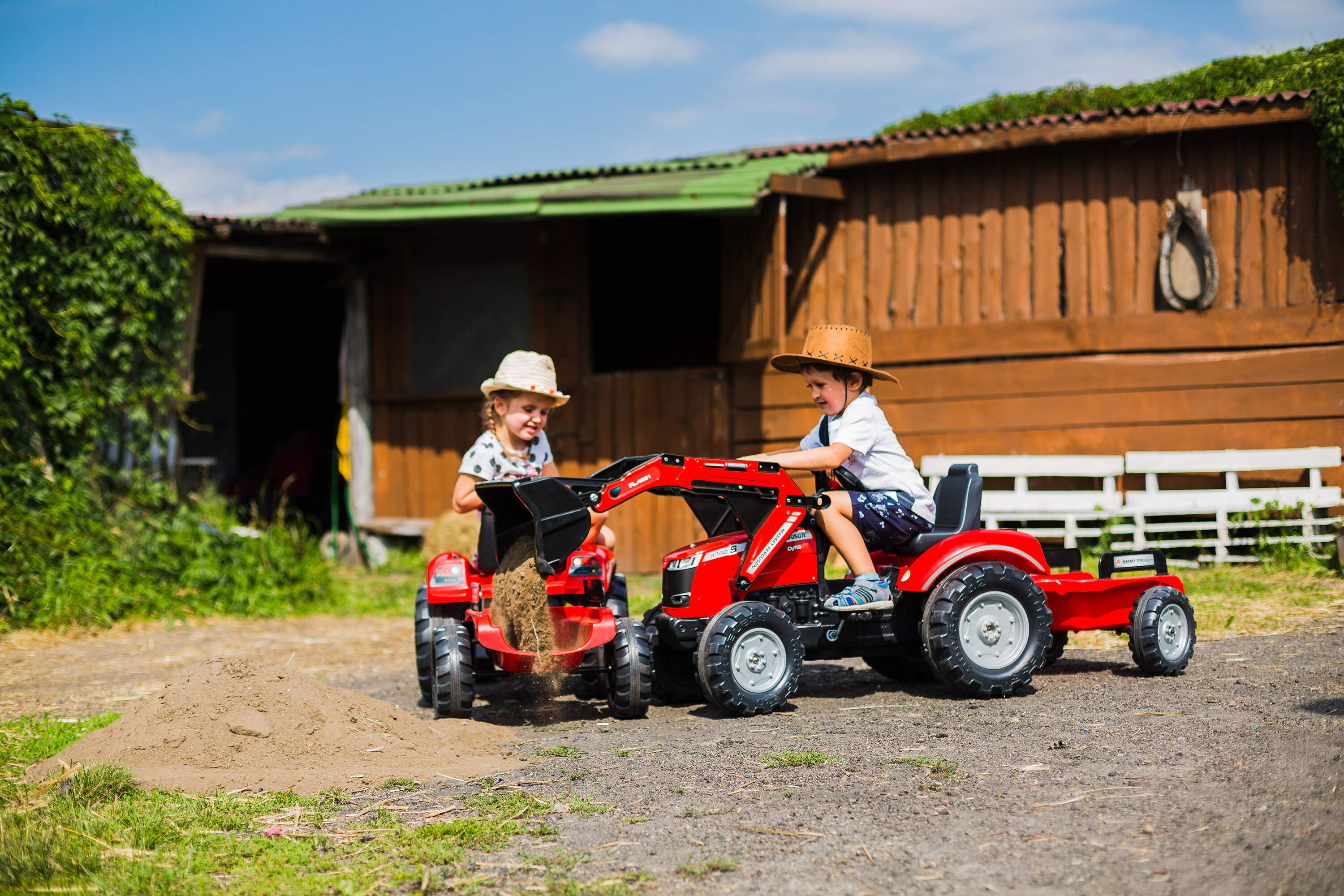 Frontlæsser med vogn FALK Massey Ferguson