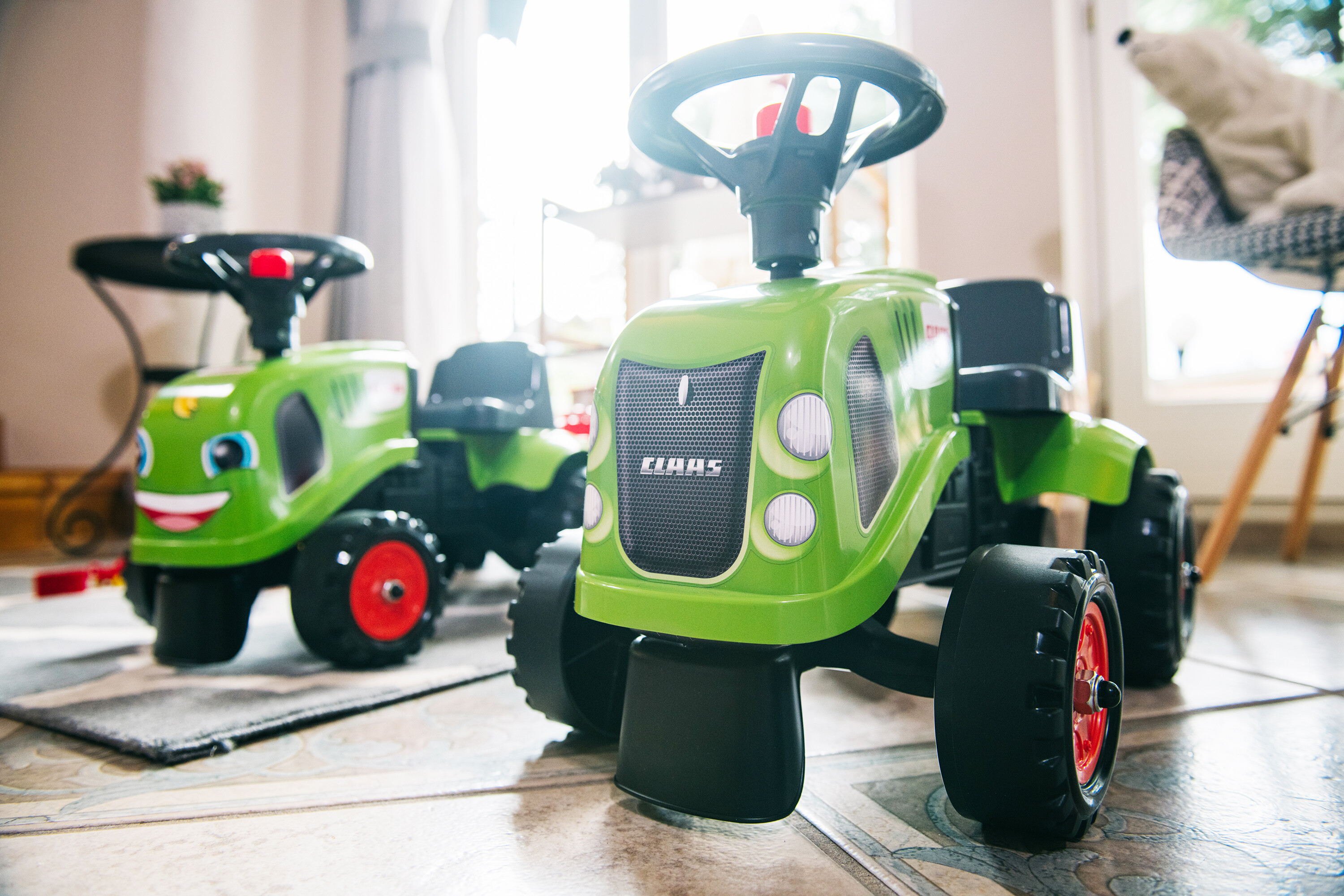 Traktor med trailer, rive og skovl Baby Claas FALK