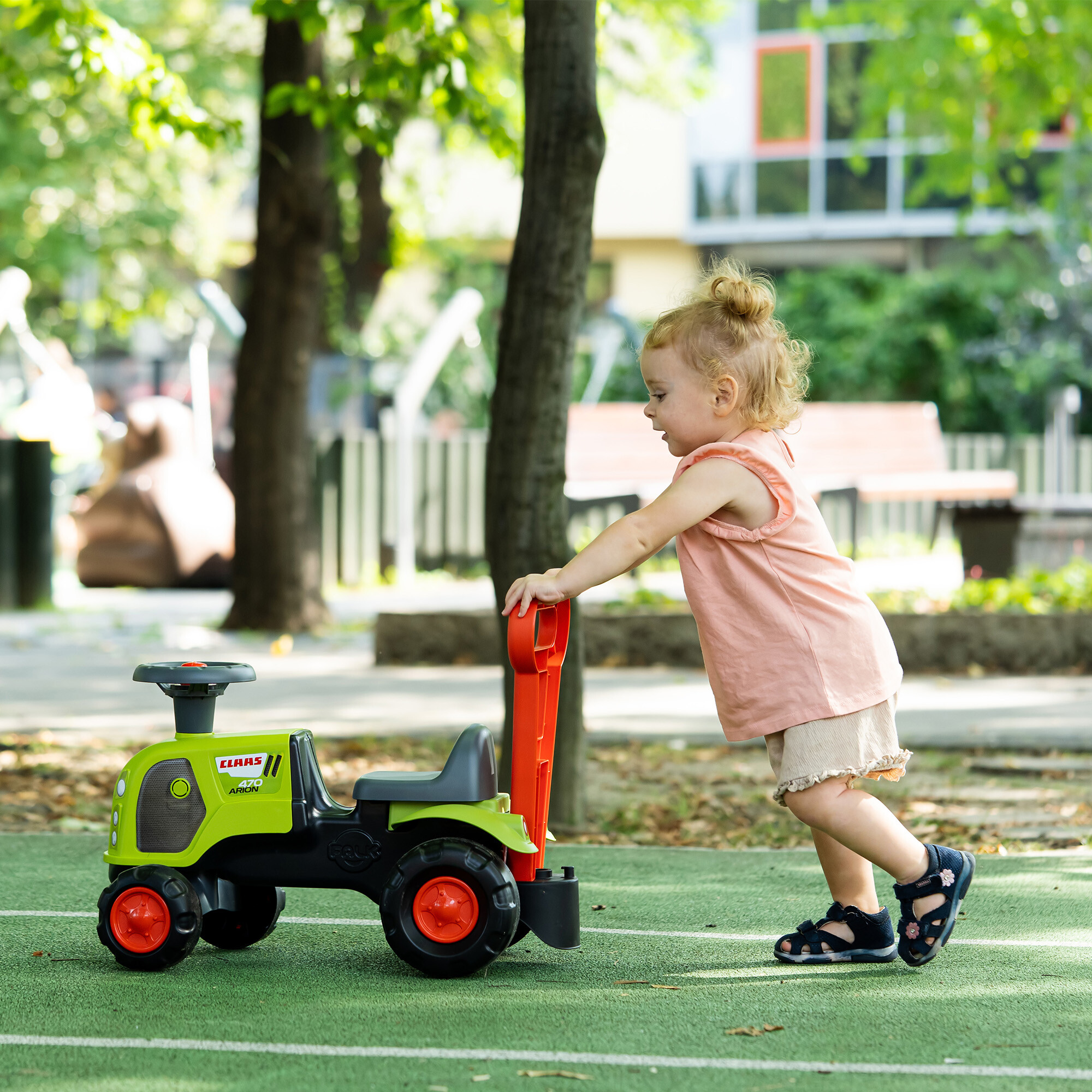 Traktor med rat, horn og skubbehåndtag Claas FALK