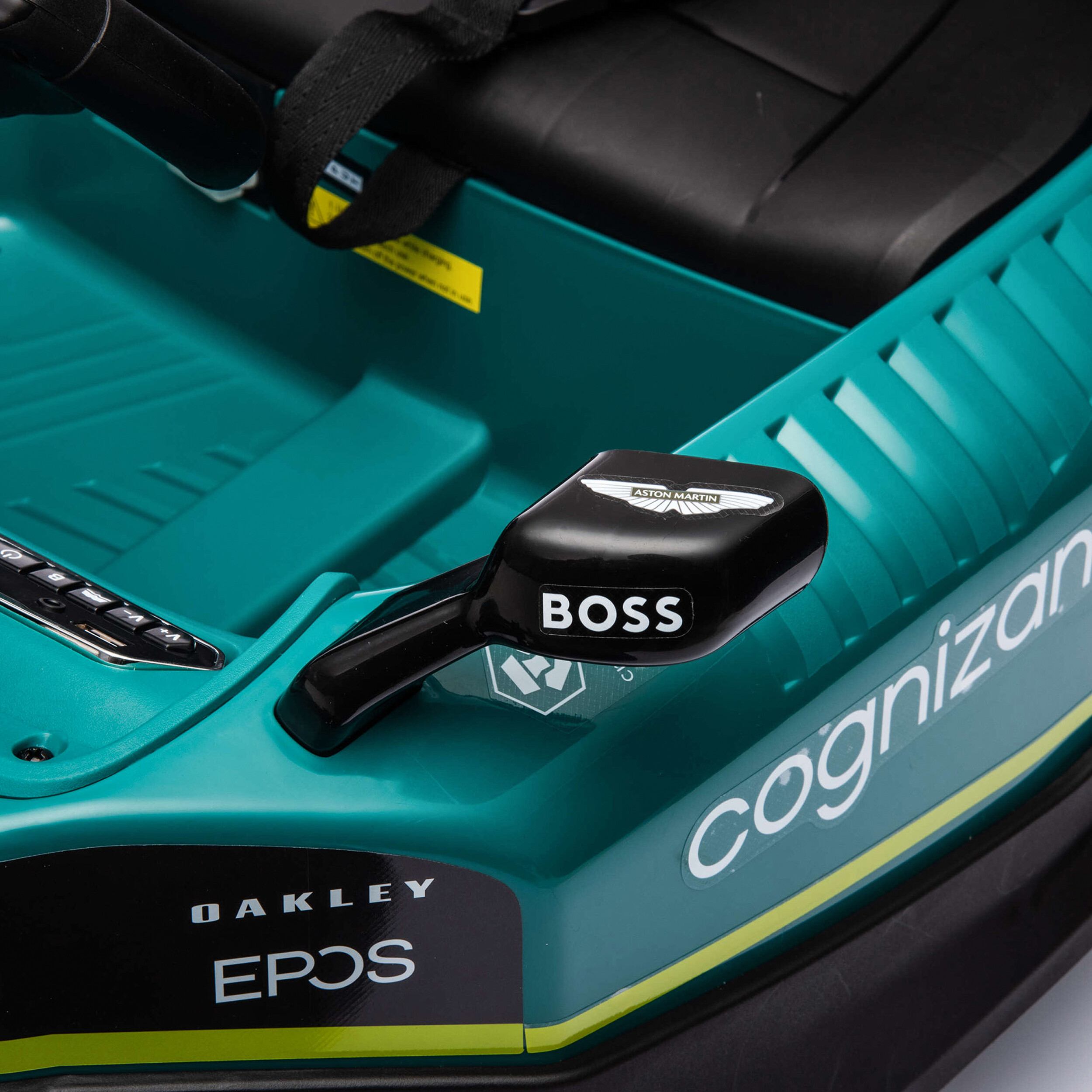 Elbil Formel 1 Aston Martin 4 x 12 motor, EVA hjul NORDIC PLAY