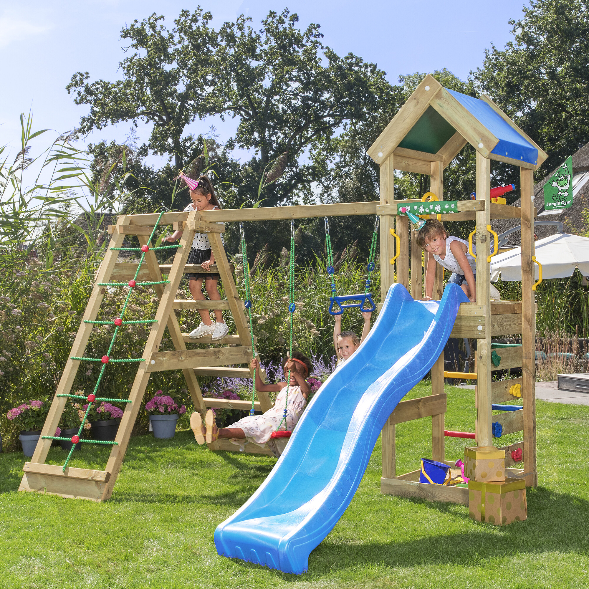 Lektorn Jungle Gym Patio m/2-Climb Module 200 och blå rutschkana