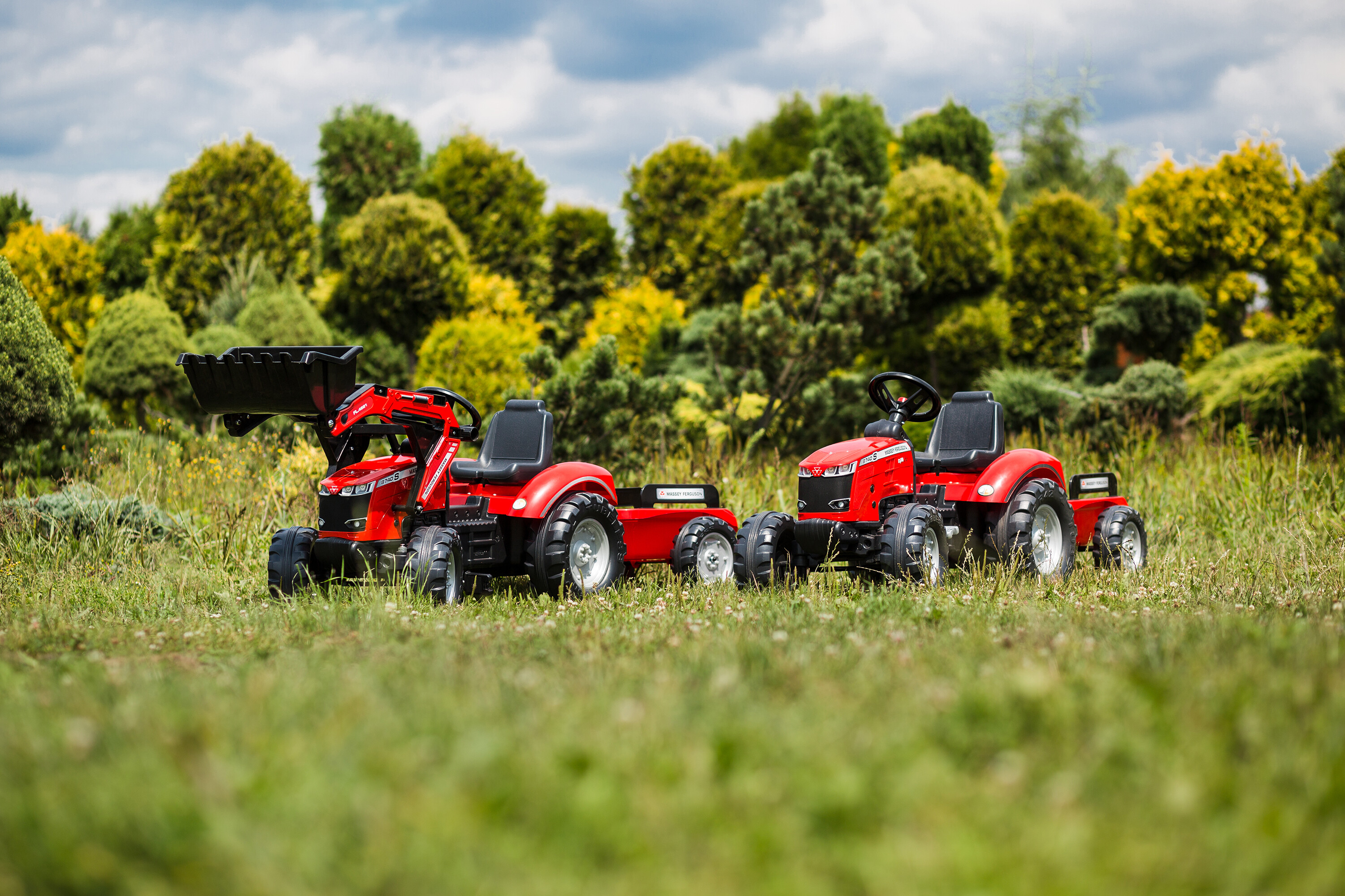 Traktor med vogn FALK Massey Ferguson