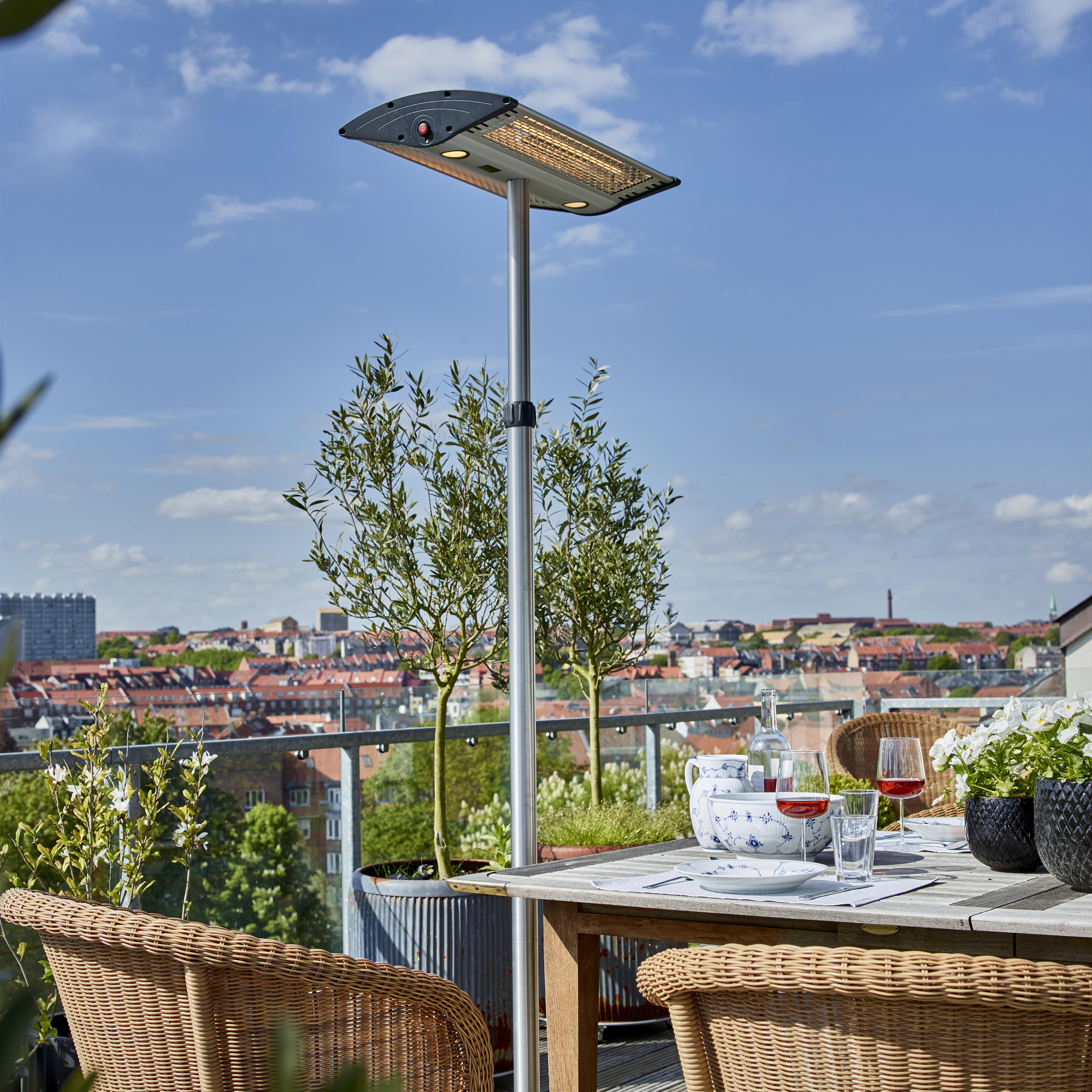 Terrassevarmer 2000W gulvmodel HORTUS, sølv