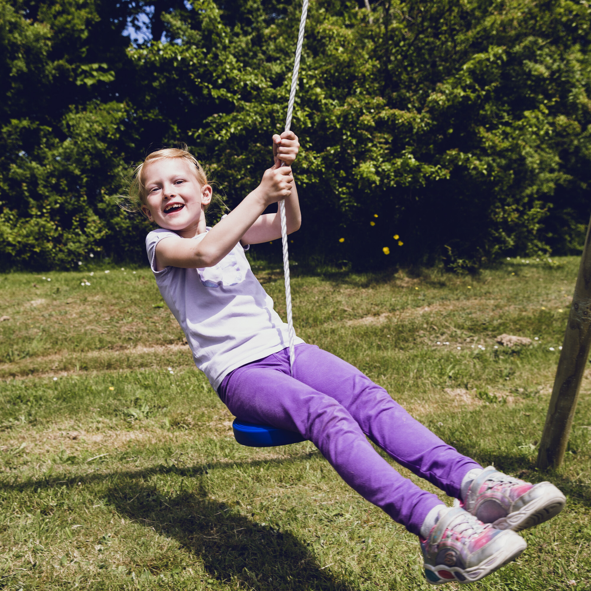 Disc swing with rope, blue NORDIC PLAY